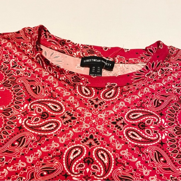 Streetwear Society Paisley Red Bandana Womens Tshirt Size XL Shirt - Picture 2 of 16